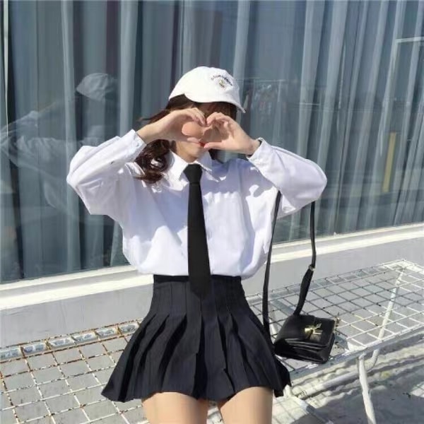 Set 3 món chân váy xếp ly và áo sơmi tay dài tặng cà vạt