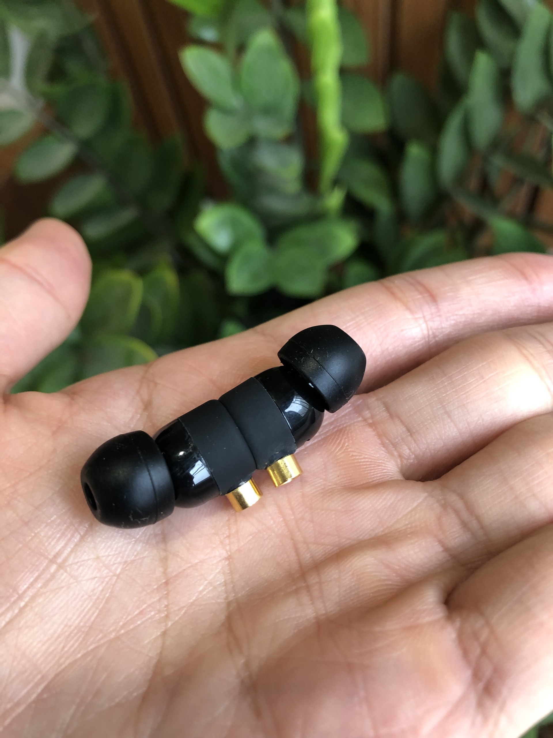 Đôi củ tai nghe beeats x chính hãng giao diện mmcx