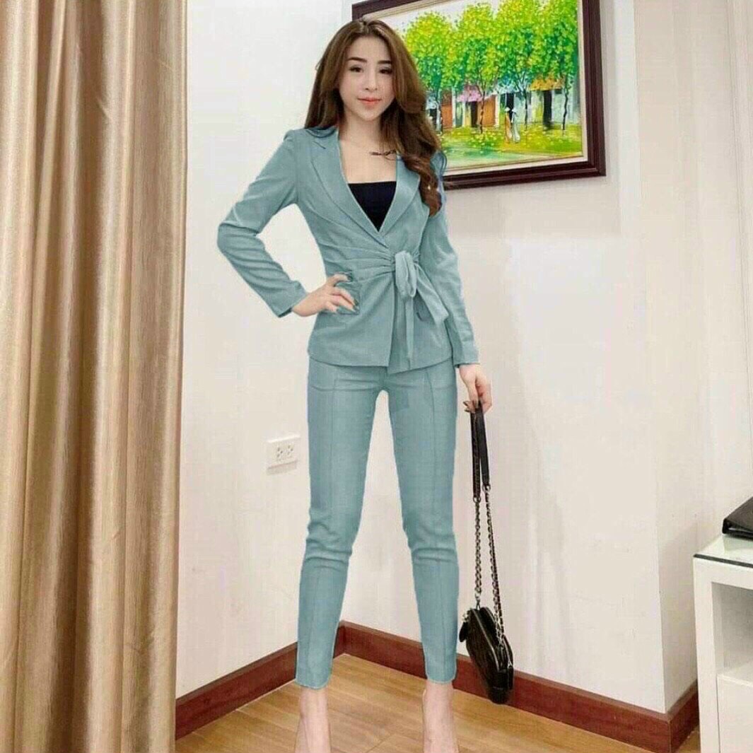 Set bộ vest nữ gồm 3 món áo vest tay dài và quần dài kèm áo trong
