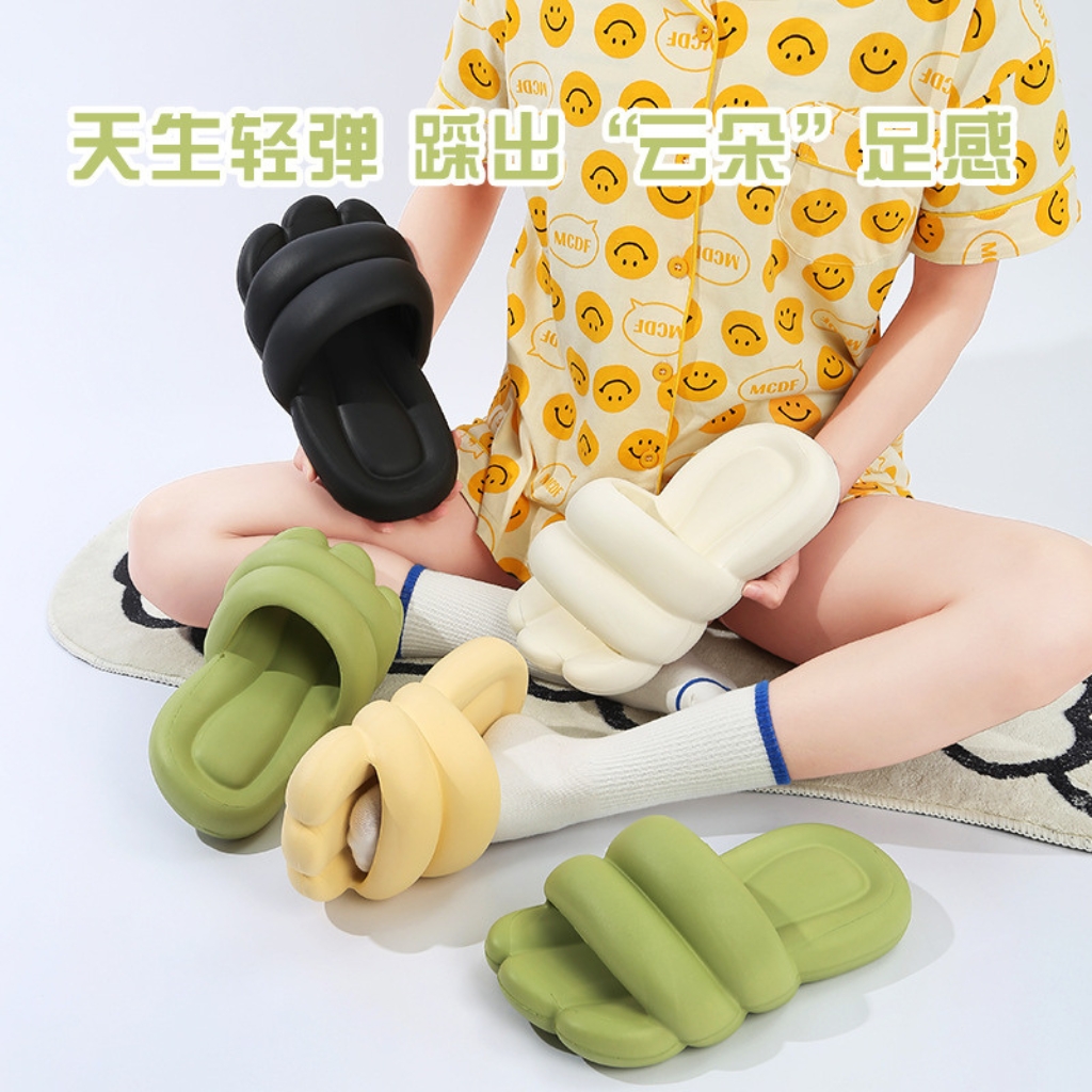 Dép quai ngang siêu nhẹ hình bàn chân nhiều màu nổi bật chống trơn trượt