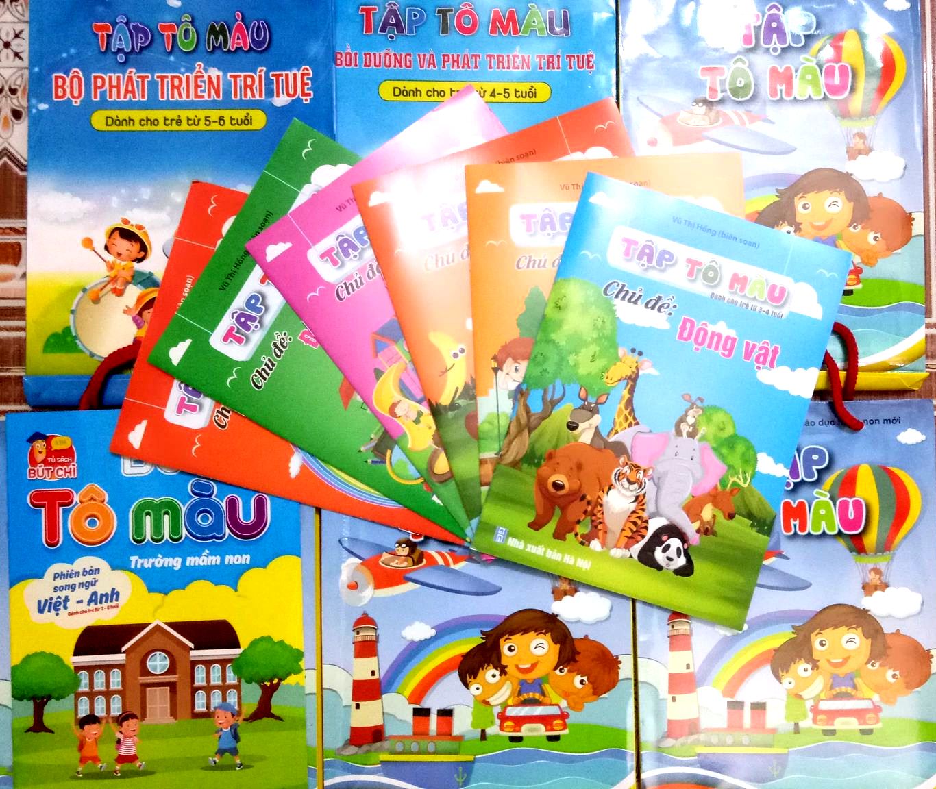 [HCM](GIẢM GIÁ MẠNH) COMBO 05 QUYỂN SÁCH GỒM : TÔ MÀU TÔ CHỮ TÔ SỐ  CHO BÉ - TẶNG KÈM 01 HỘP BÚT SÁP TÔ MÀU