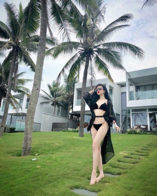 Áo choàng voan-lưới khoác ngoài,phối cùng bikini