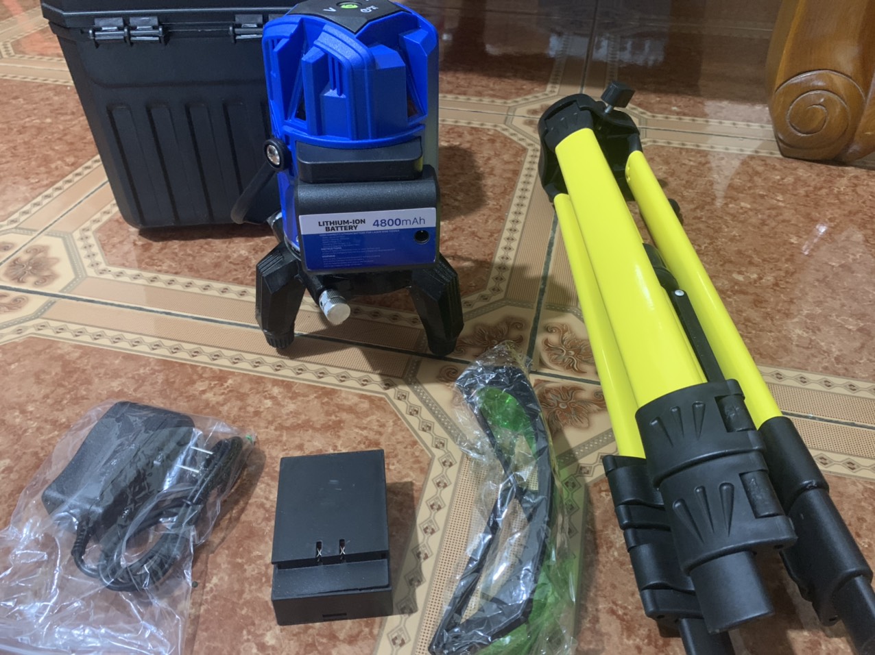 Máy bắn cốt laser 5 tia xanh tặng kèm chân 1,2m - AKURA- máy cân mực laser - máy cân mực