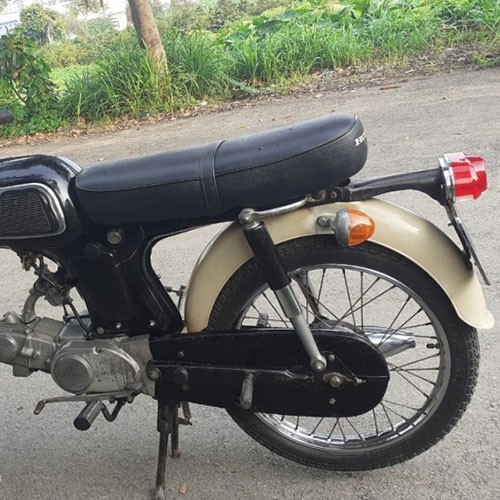 Yên xe độ gắn xe máy 67 màu đen - yên xe độ gắn xe máy 67 màu đen