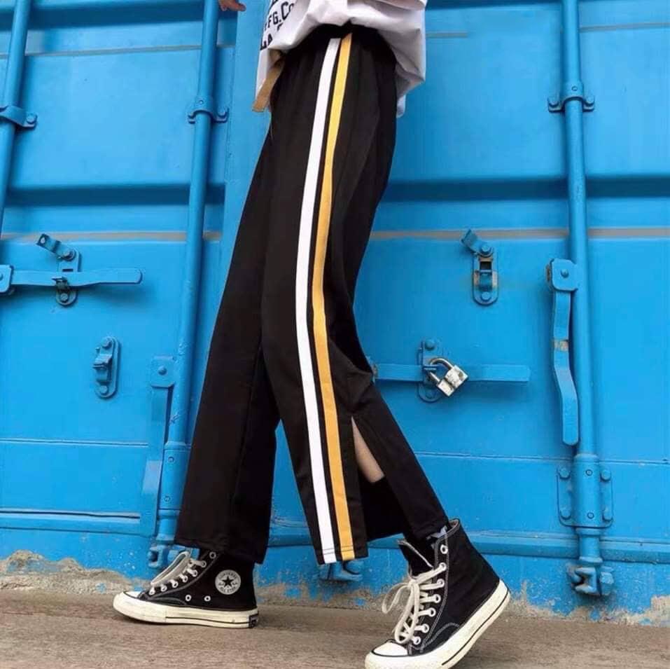 Quần Nữ Xẻ Tà Ống 2 Sọc Hot Trend