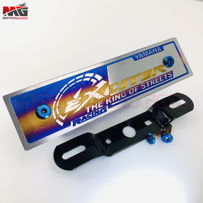 [HCM]Bảng tên 3D EXCITER mẫu mới titan nguyên khối full system TẶNG pát và tặng ốc titan gắn bảng tên 6li2