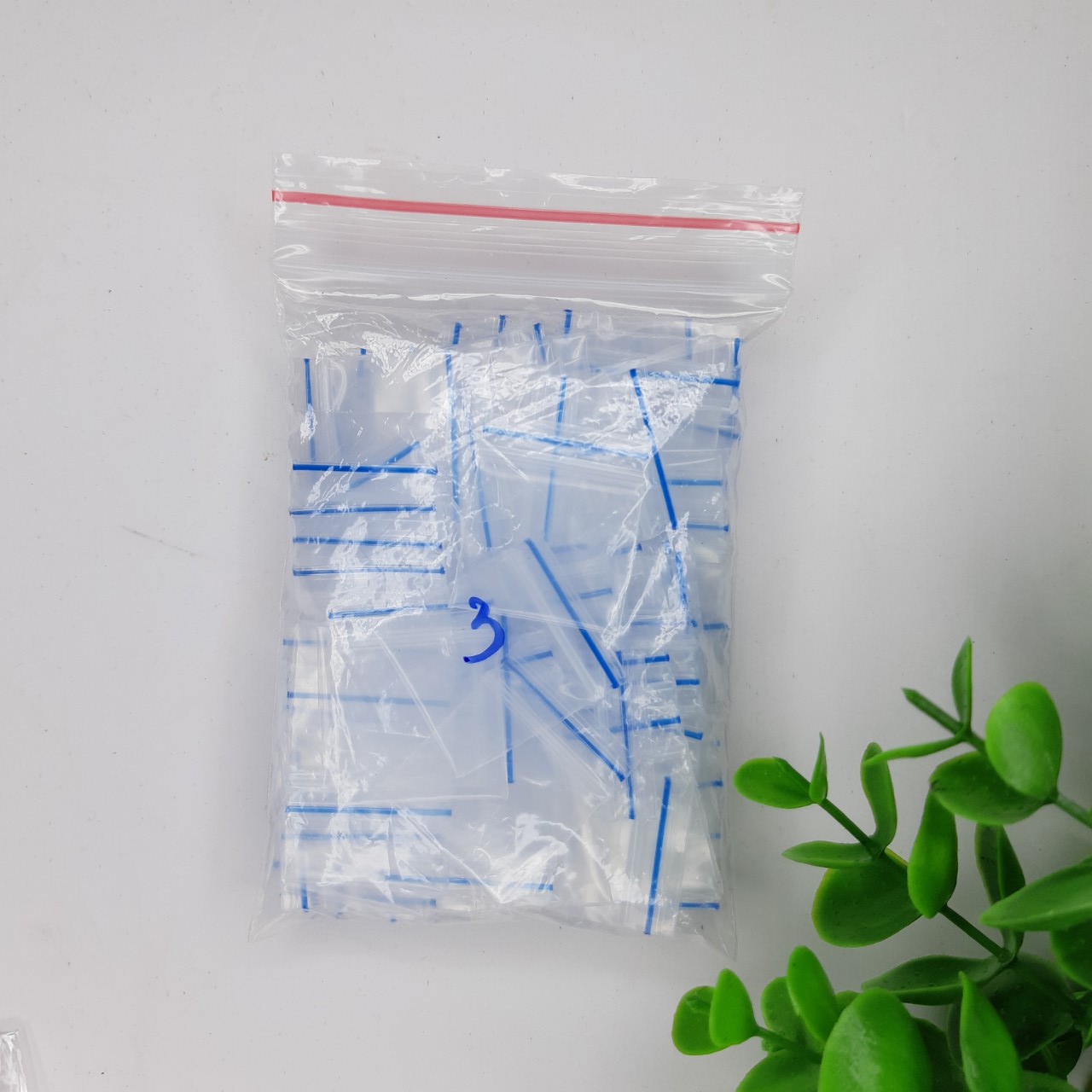 túi zip mini số 3 (2,5x2,5 cm ) chỉ xanh - 30k bịch 100c