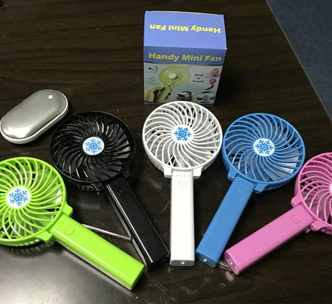 Quạt Điện Cầm Tay Mini Cực Mát Tặng Kèm Pin Và Cáp Sạc