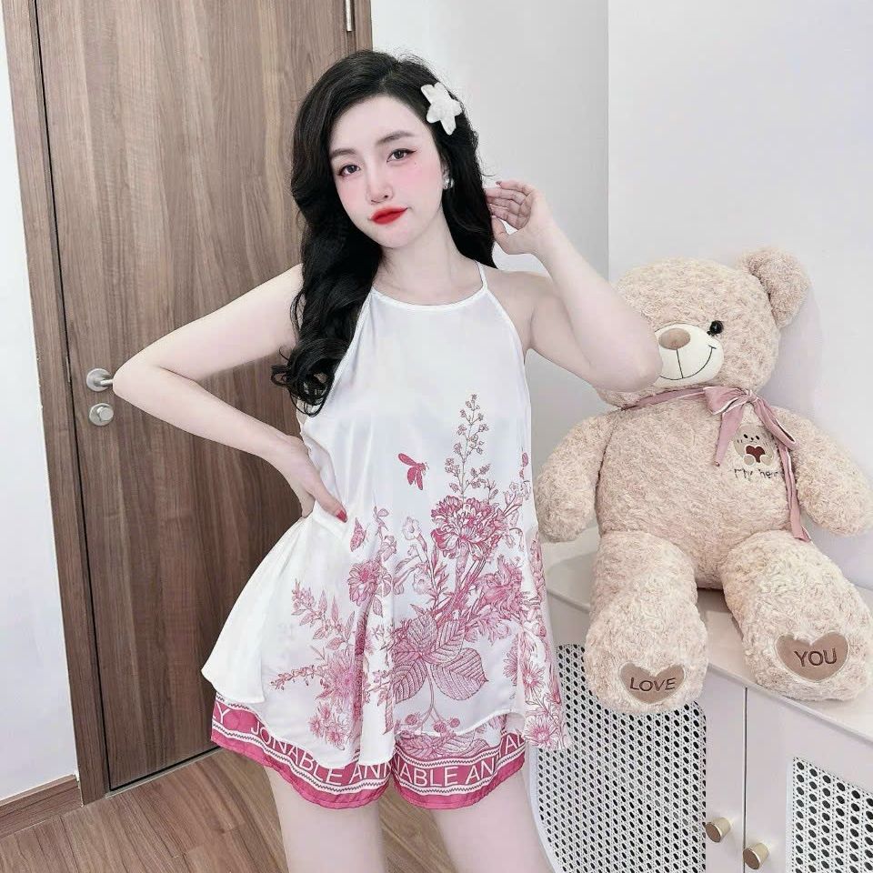 Bộ đồ ngủ áo yếm 2 dây quần đùi lụa latin thiết kế họa tiết hoạt hình xinh xắn thời trang hè mát