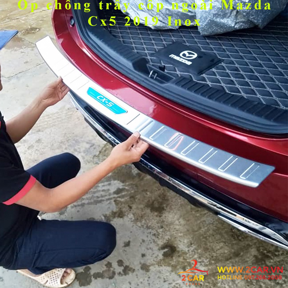 Ốp chống trầy cốp trong, ngoài xe mazda cx5 2018-2020, chất liệu inox