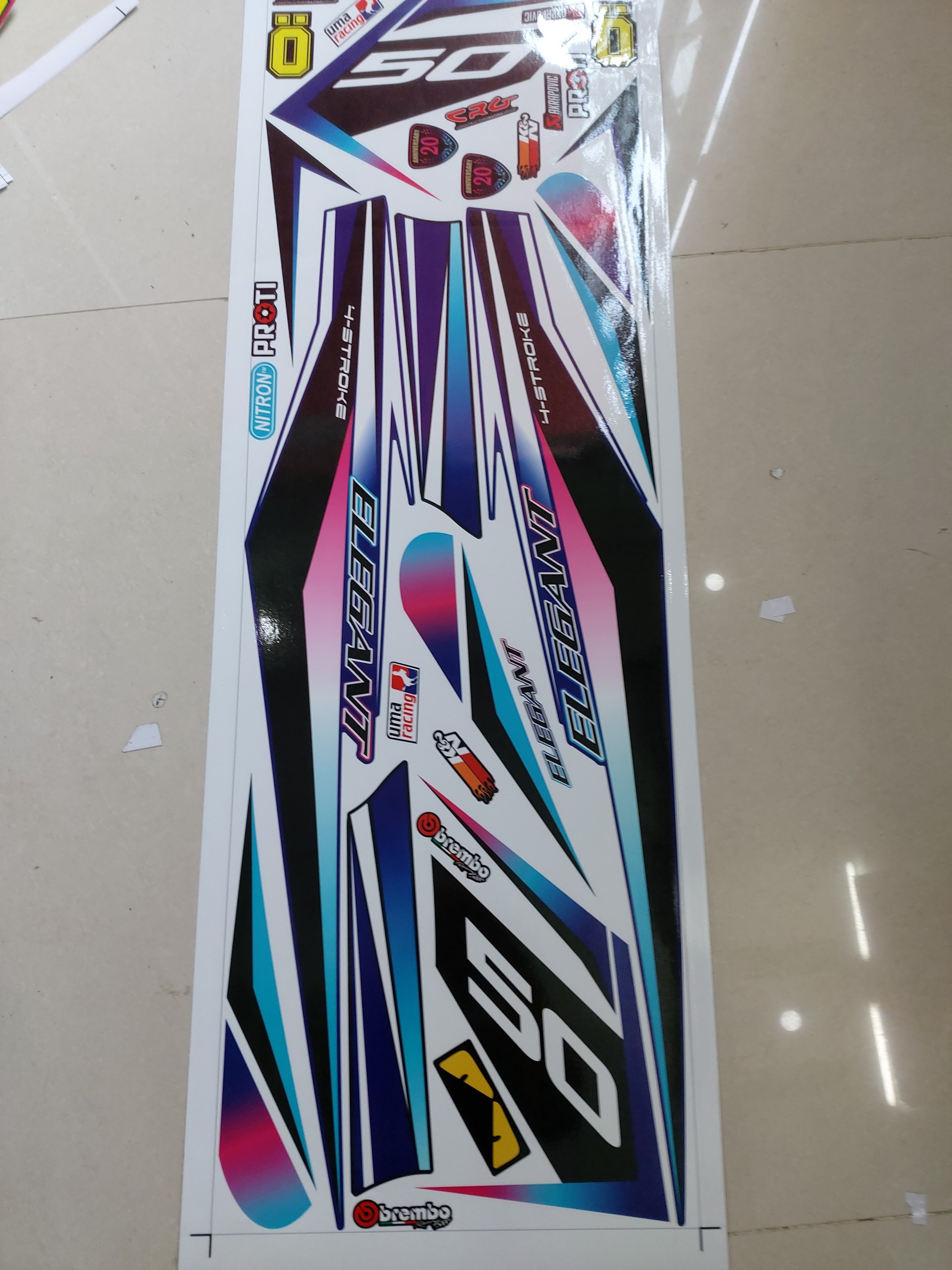 [HCM]Tem xe elegant 50 phiên bản kỷ niệm dán xe trắng