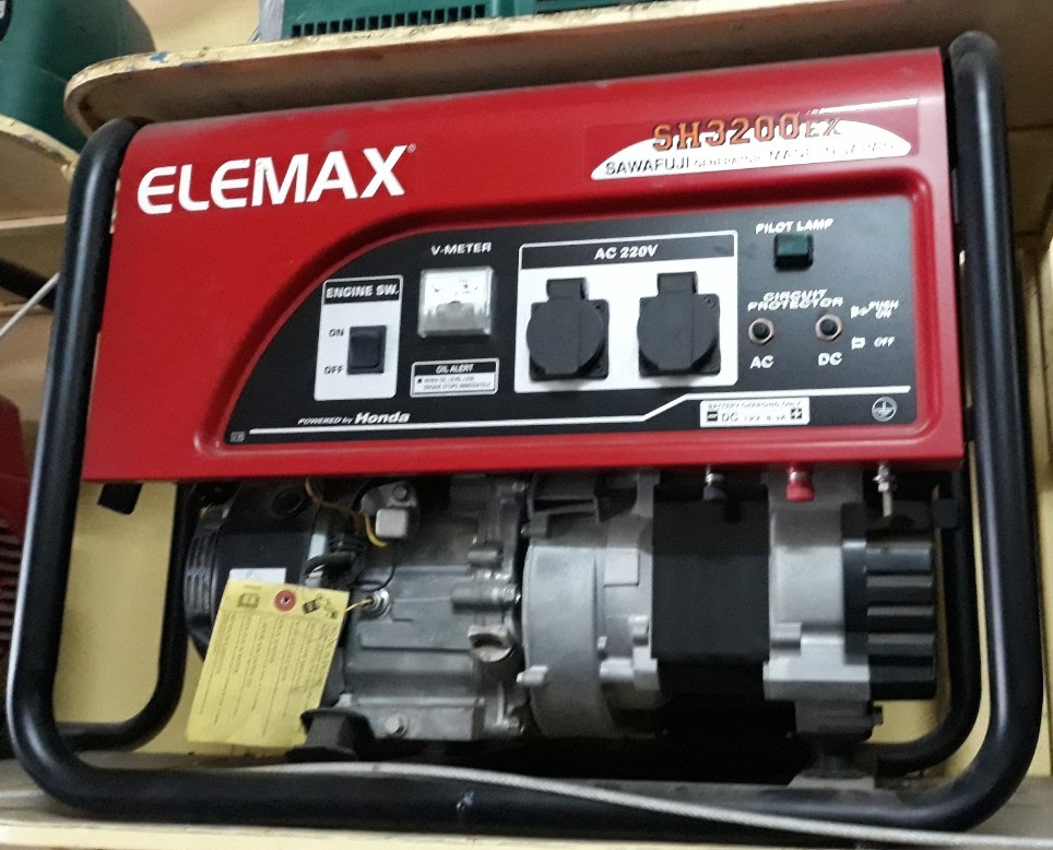 Máy phát điện elemax sh3200ex nhật bản