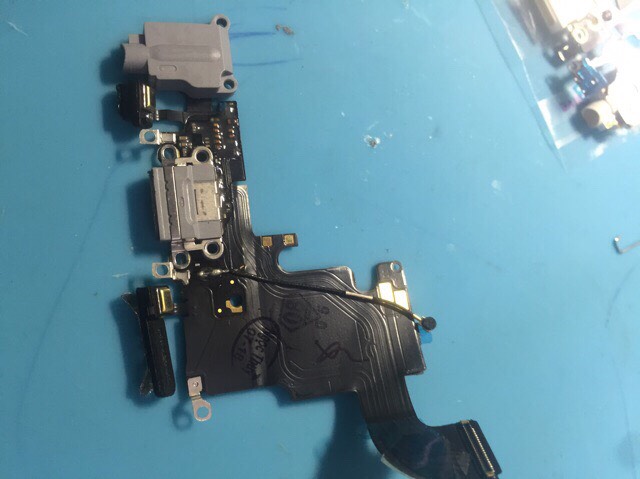 CÁP CHÂN SẠC IP 6S