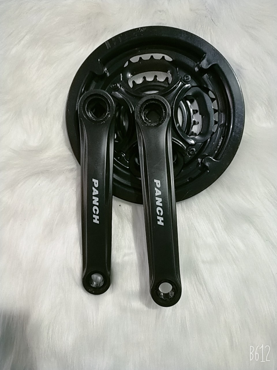 GIÒ DĨA XE ĐẠP THỂ THAO 3 TẦNG CAO CẤP( MÀU ĐEN VÀ  XÁM BẠC)