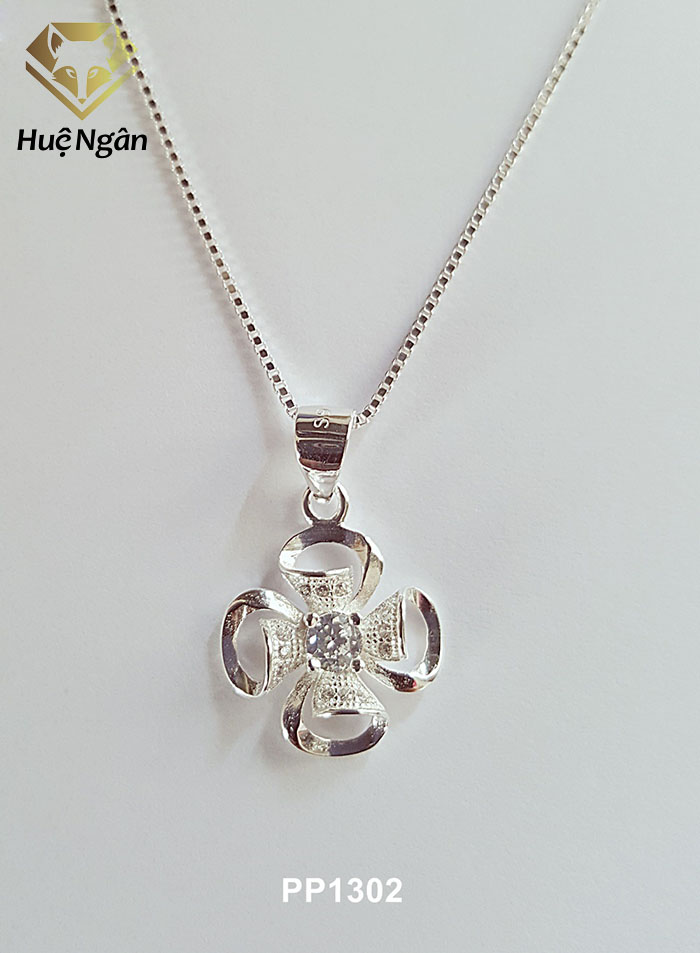 Bộ dây chuyền liền mặt trang sức bạc Ý 925 Huệ Ngân - Cỏ bốn lá may mắn PP1302