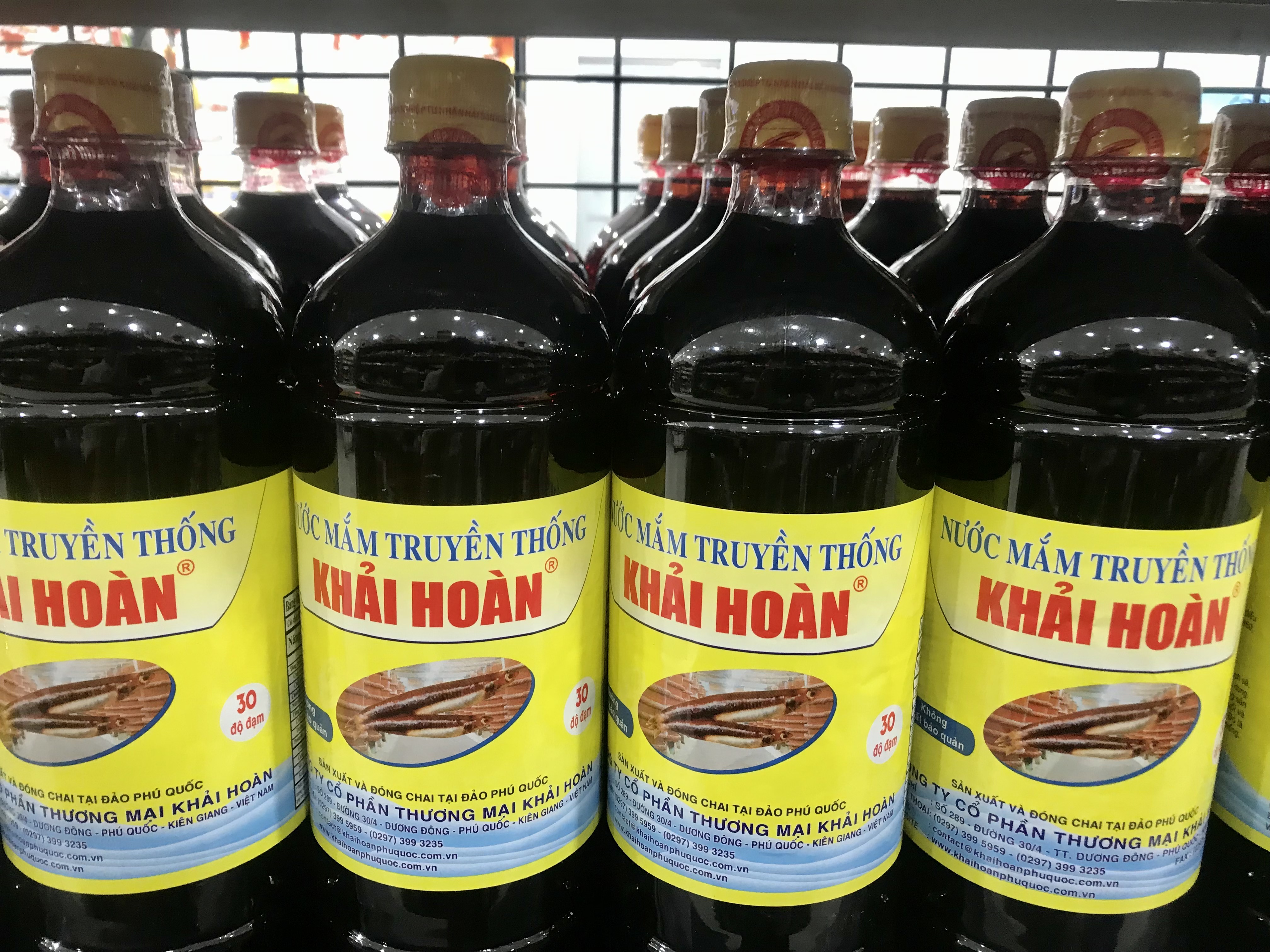 Nước mắm khải hoàn phú quốc 30 độ đạm đóng chai 1 lít - tạp hóa xanh online