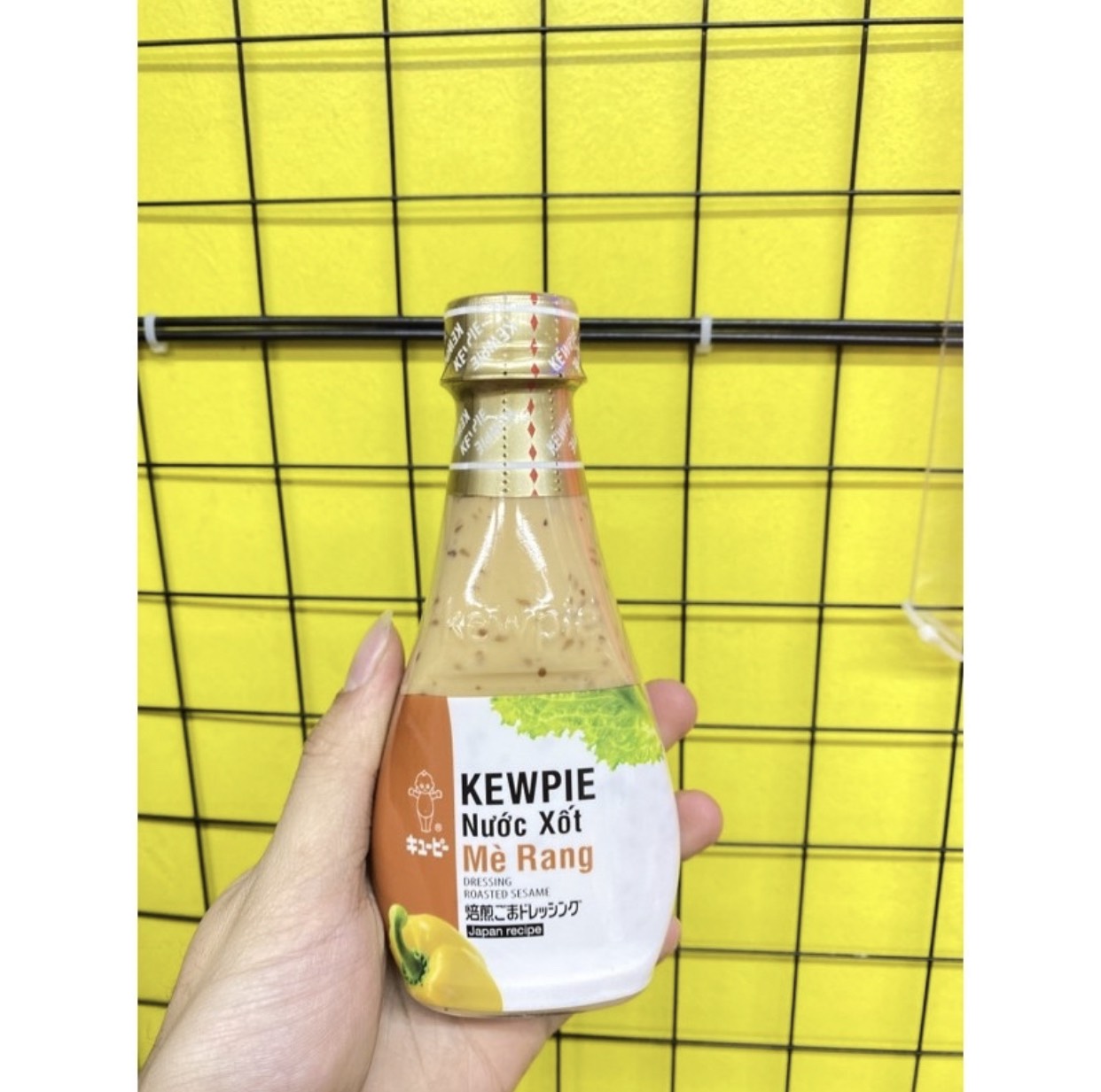 Nước xốt mè rang Kewpie chai 210ml