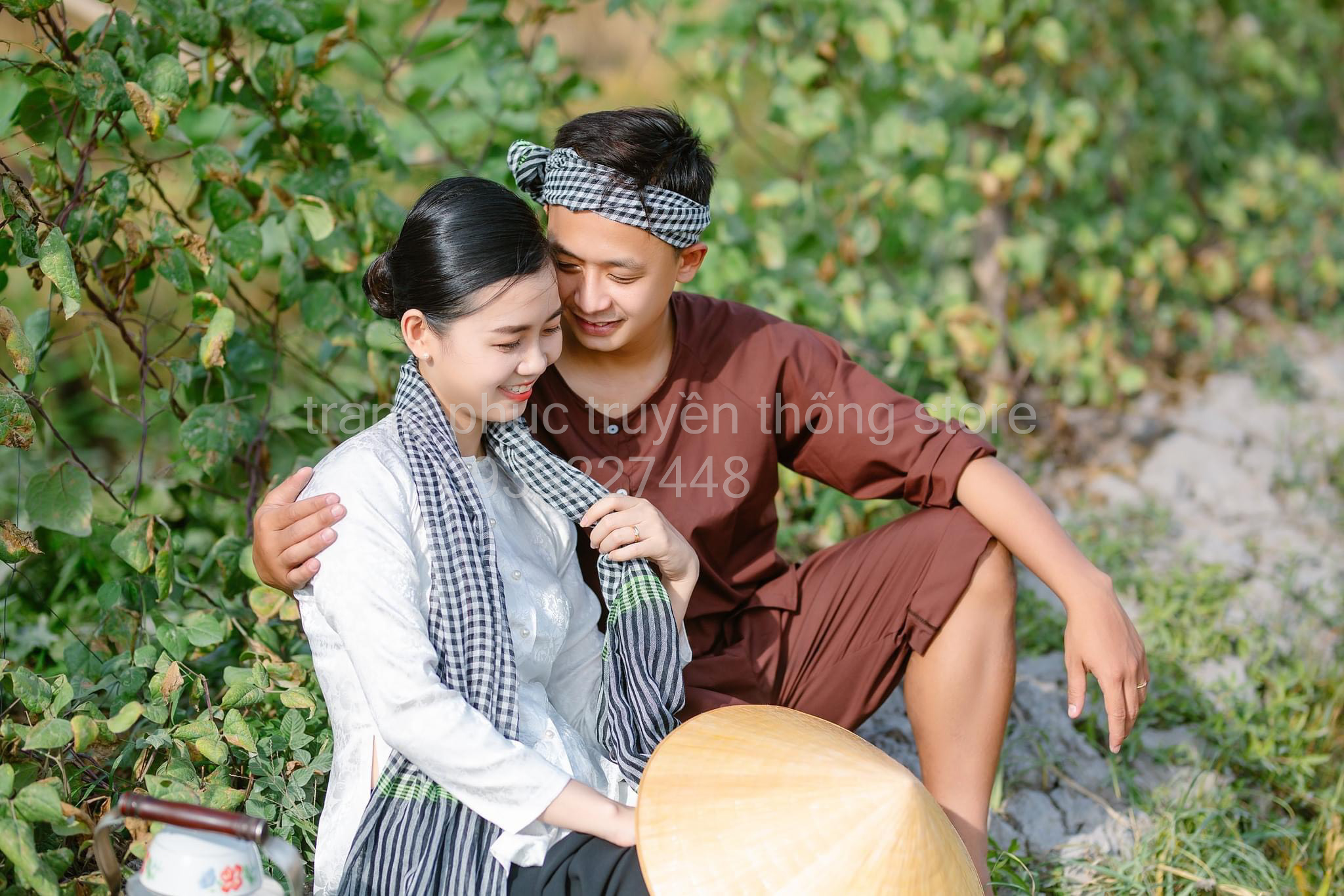 Bộ áo bà ba nữ gấm trắng- Áo bà ba lụa lẻ nam bộ - Có bộ bà ba Bigsize- may sỉ bà ba toàn quốc - May bộ bà ba theo yêu cầu