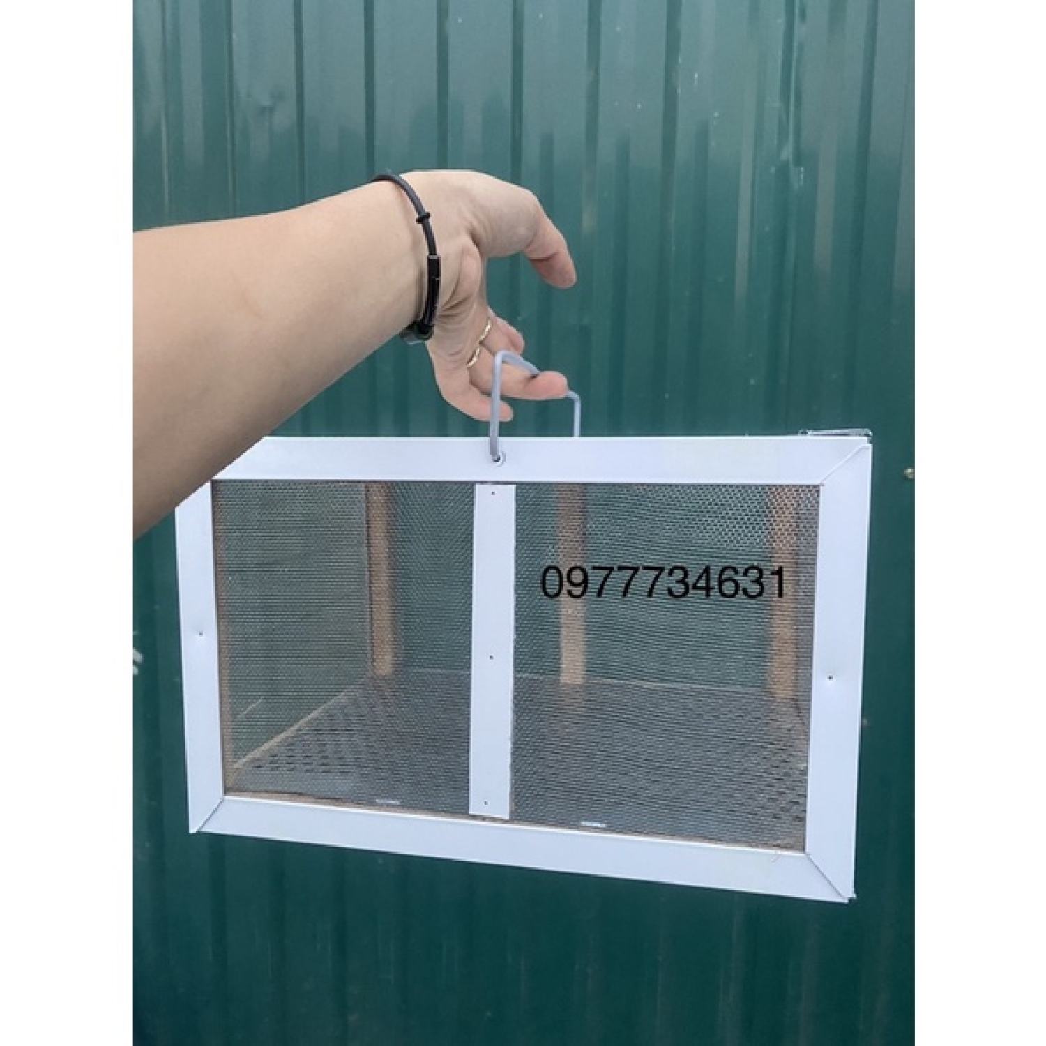 Hộp đựng dế size đại cỡ to đựng sâu, châu chấu, cào cào cho chim ăn kích thước 19x23x30cm