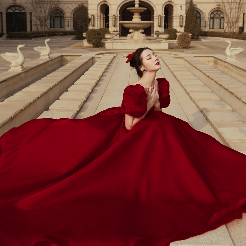Top 10 Mẫu Váy Cưới Màu Đỏ Đẹp Xỉu Dành Cho Các Cô Dâu  Mimosa