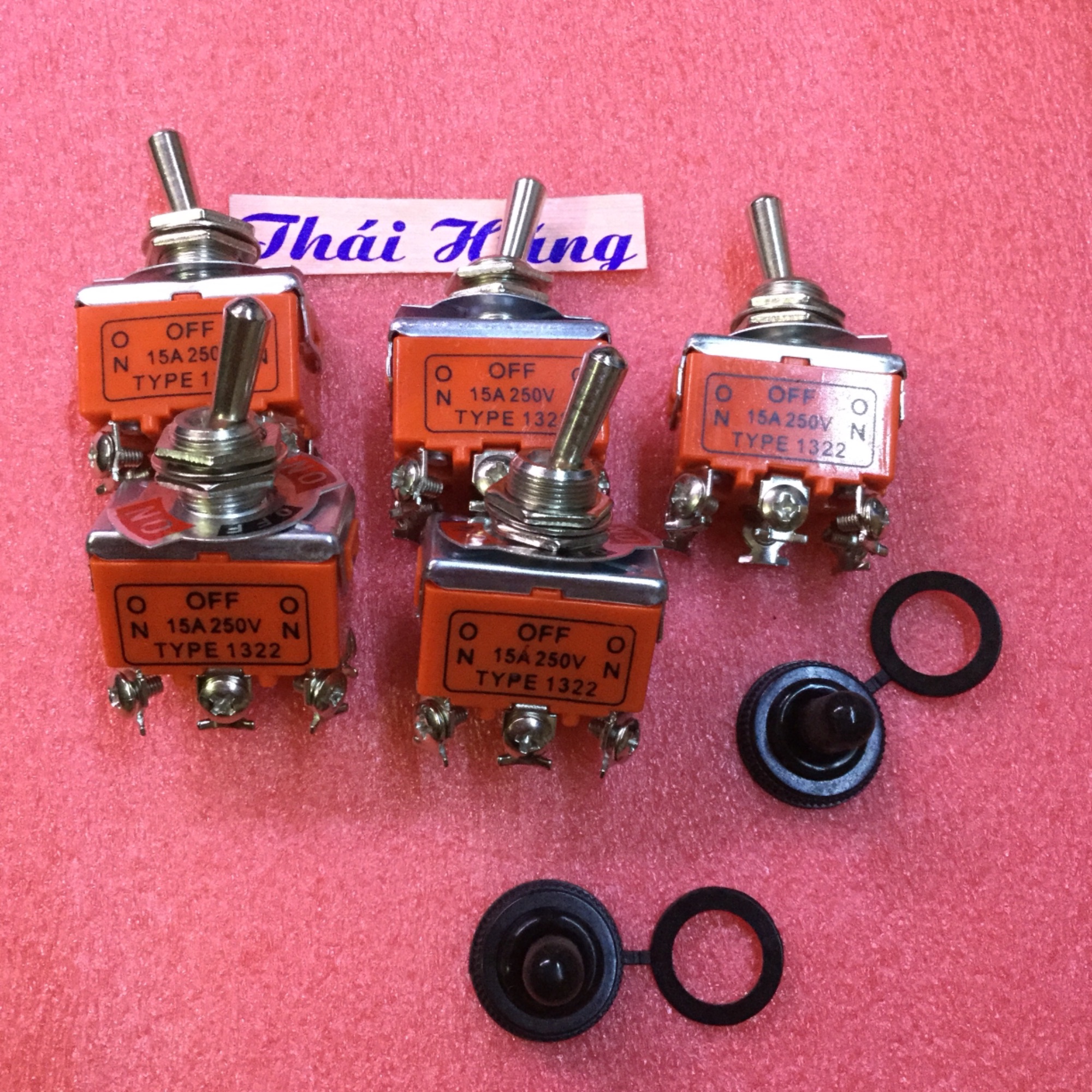 Công tắc TYPE 1322 (0-OFF-O ) cả núm chống nước giá 5 chiếc
