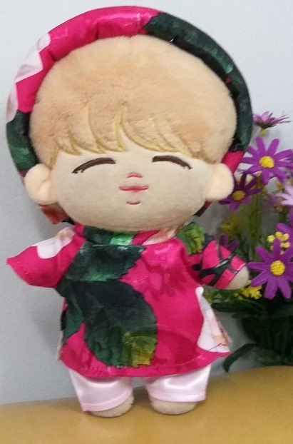 Outfit doll 20 kpop áo dài gấm vàng