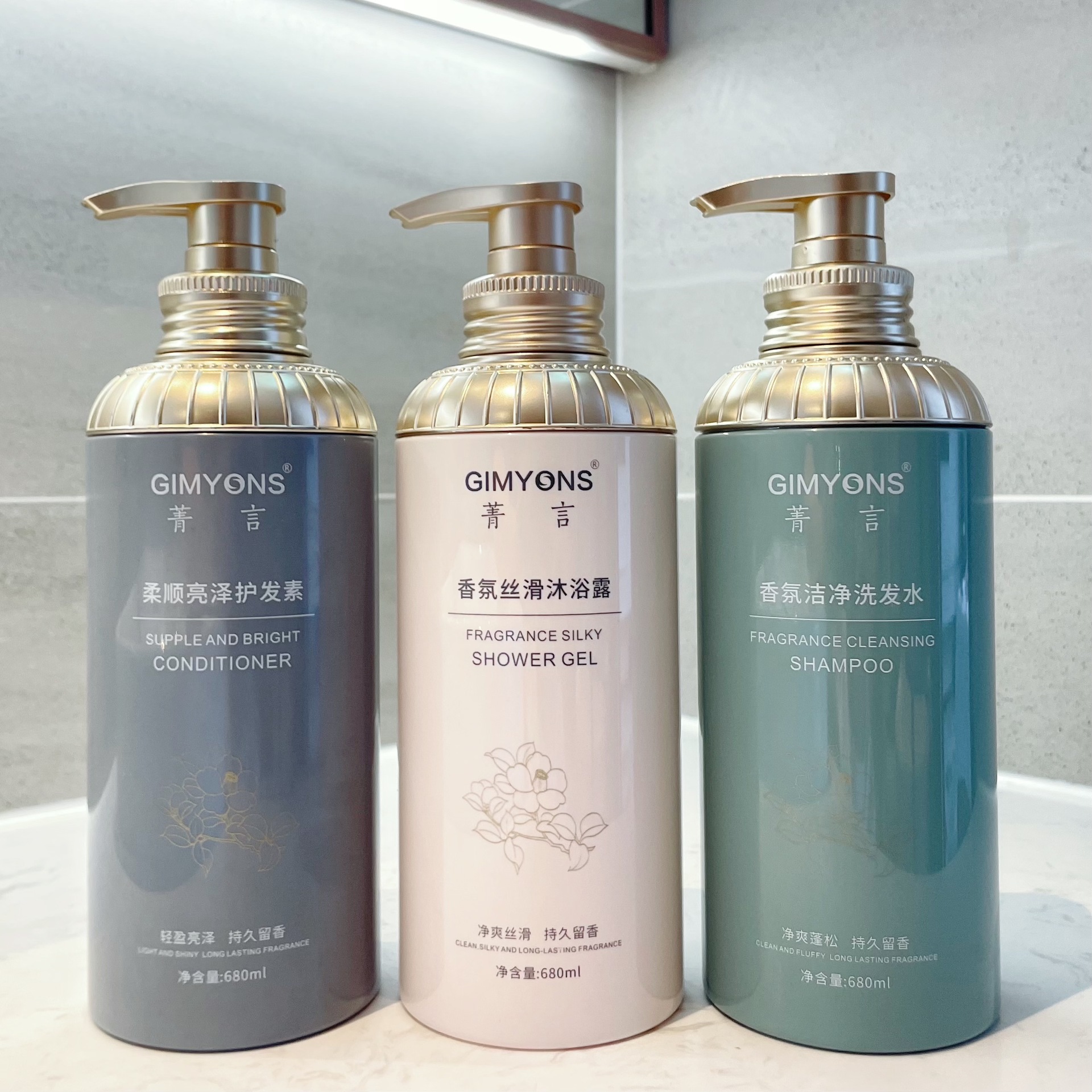  Sữa tắm dầu gội và dầu xả hương thơm 680ml hương thơm lâu kiểm soát dầu và trị gàu dưỡng tóc dưỡng đồ vệ sinh cá nhân dung tích lớn 