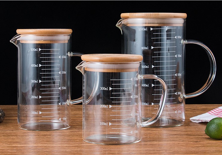 Cốc, ca, Ly thủy tinh Glass Cup, ly thủy tinh  350ml, 500ml chia vạch đo, đong thể tích, có nắp gỗ đậy