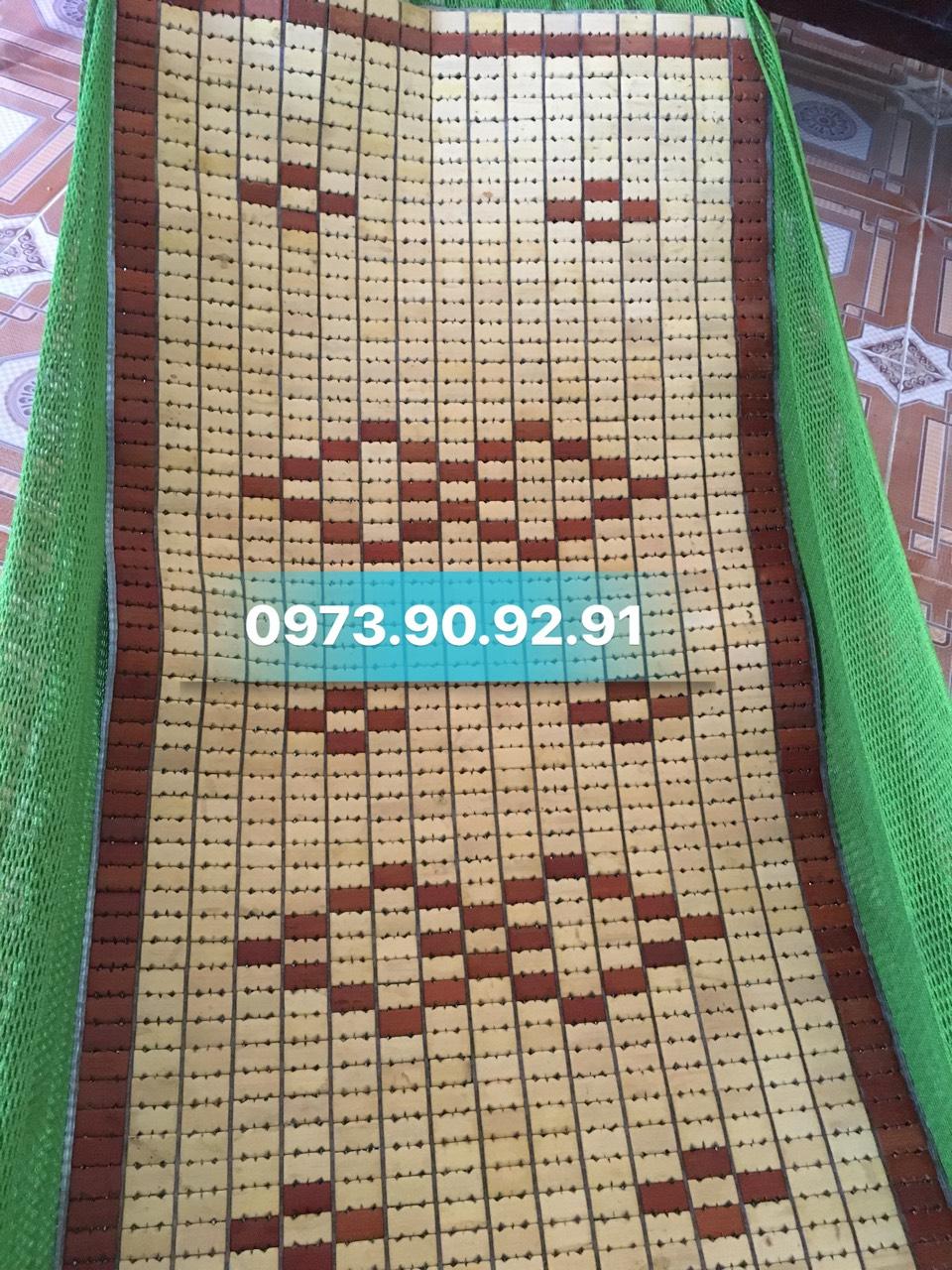 chiếu trúc trải võng cho e bé nằm