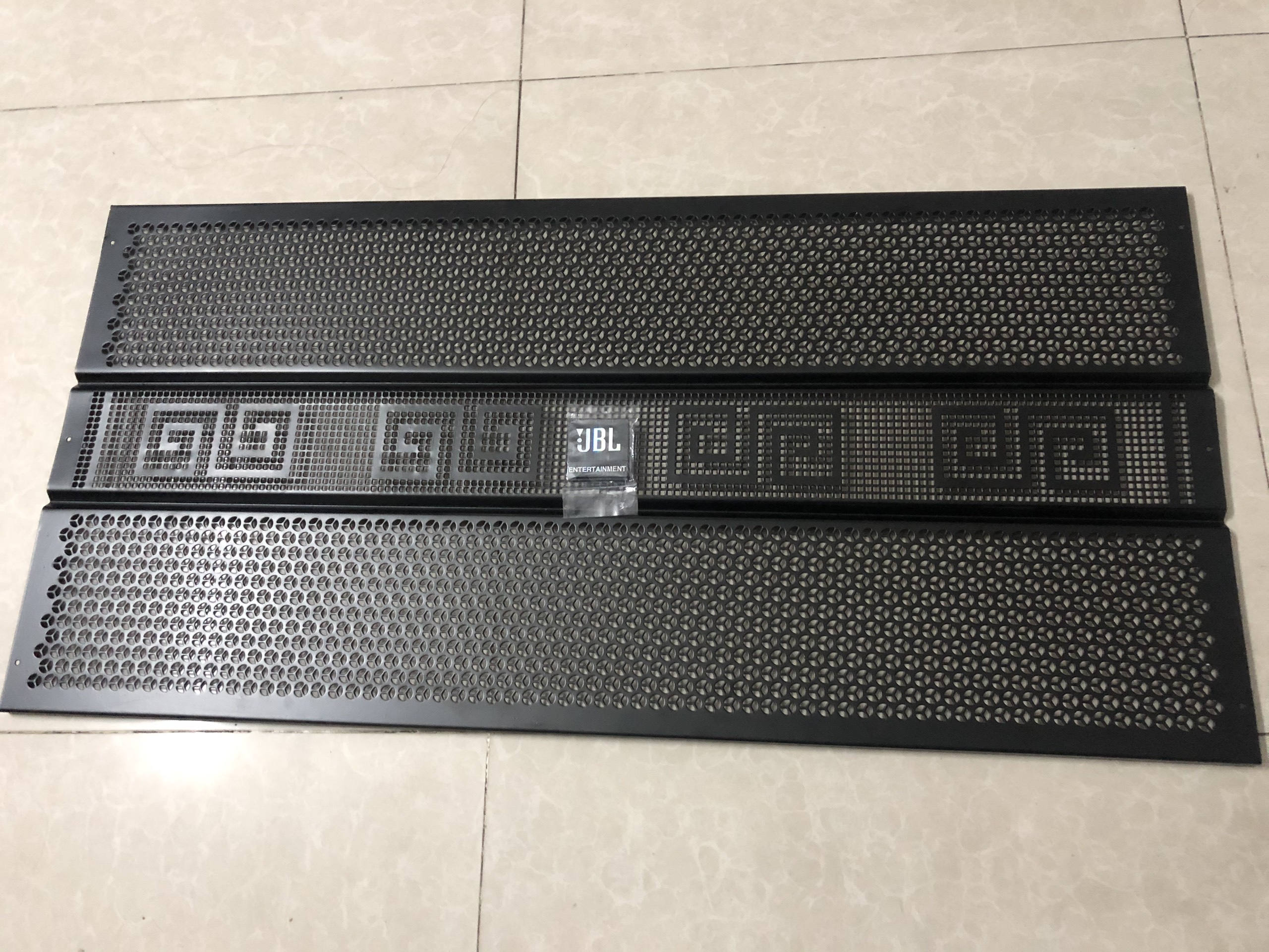 Lưới loa kéo 4 tất đôi kích thướt: 95.5 x 46.5cm