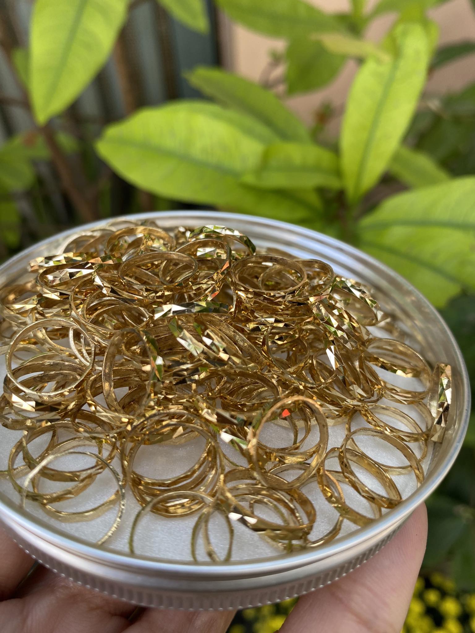 Khoen bọc 2 đầu trúc và bi vàng xâu hạt + tặng kèm dây xâu vòng_Trầm hương Việt Nam