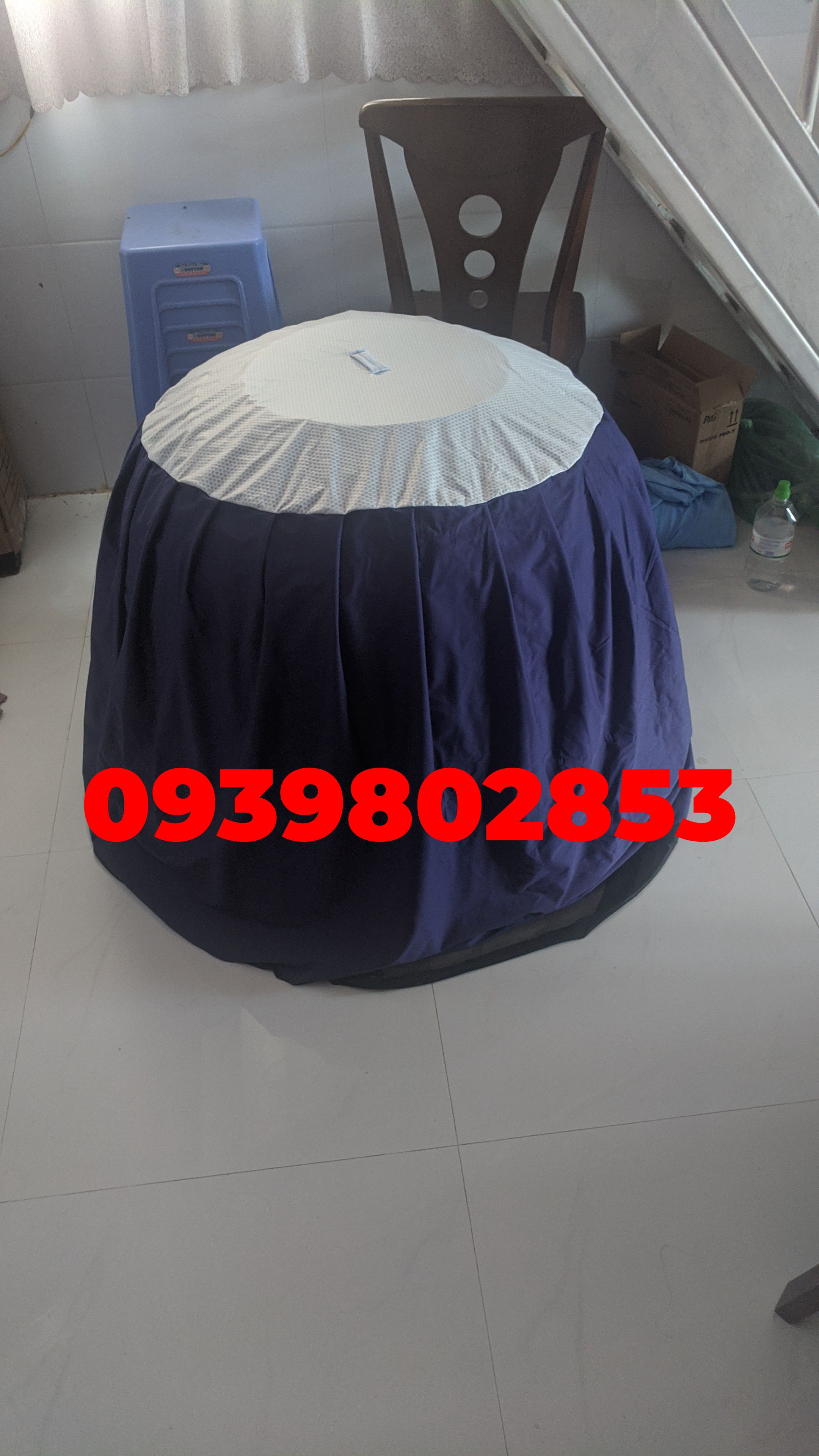 Mùng gà nòi tránh mưa 1 cái