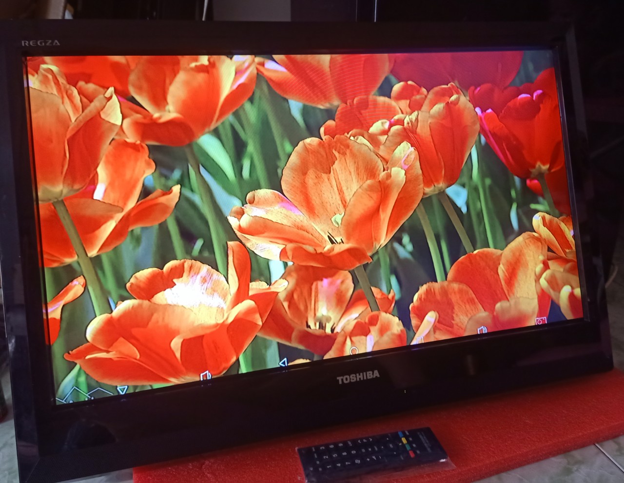 [TIVI Toshiba 32" TREO TƯỜNG Tặng kèm bộ bat treo tường] Tivi Toshiba 32" Full Phụ Kiện Cần Thanh Lý