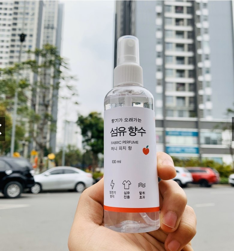 Xịt thơm quần áo 250ml