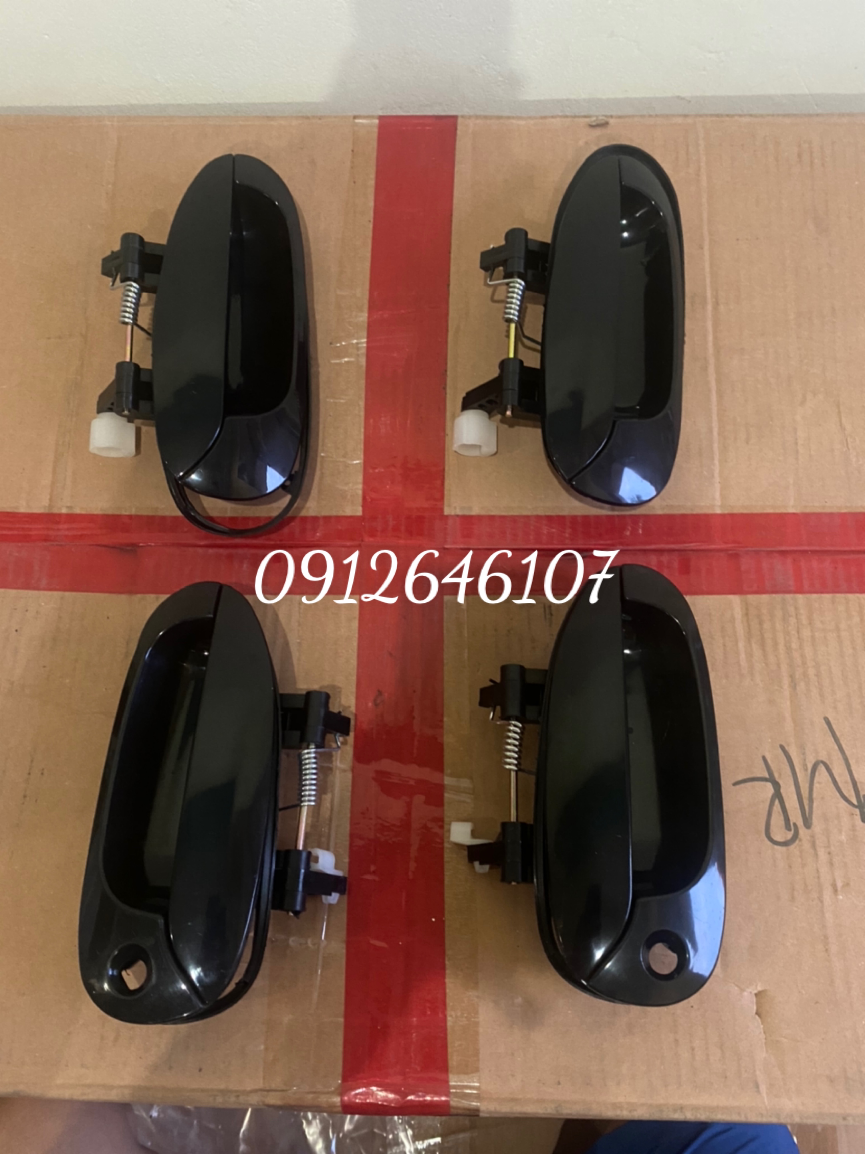 Tay mở cửa trong Kia Spectra, Tay mở cửa ngoài Kia Spectra