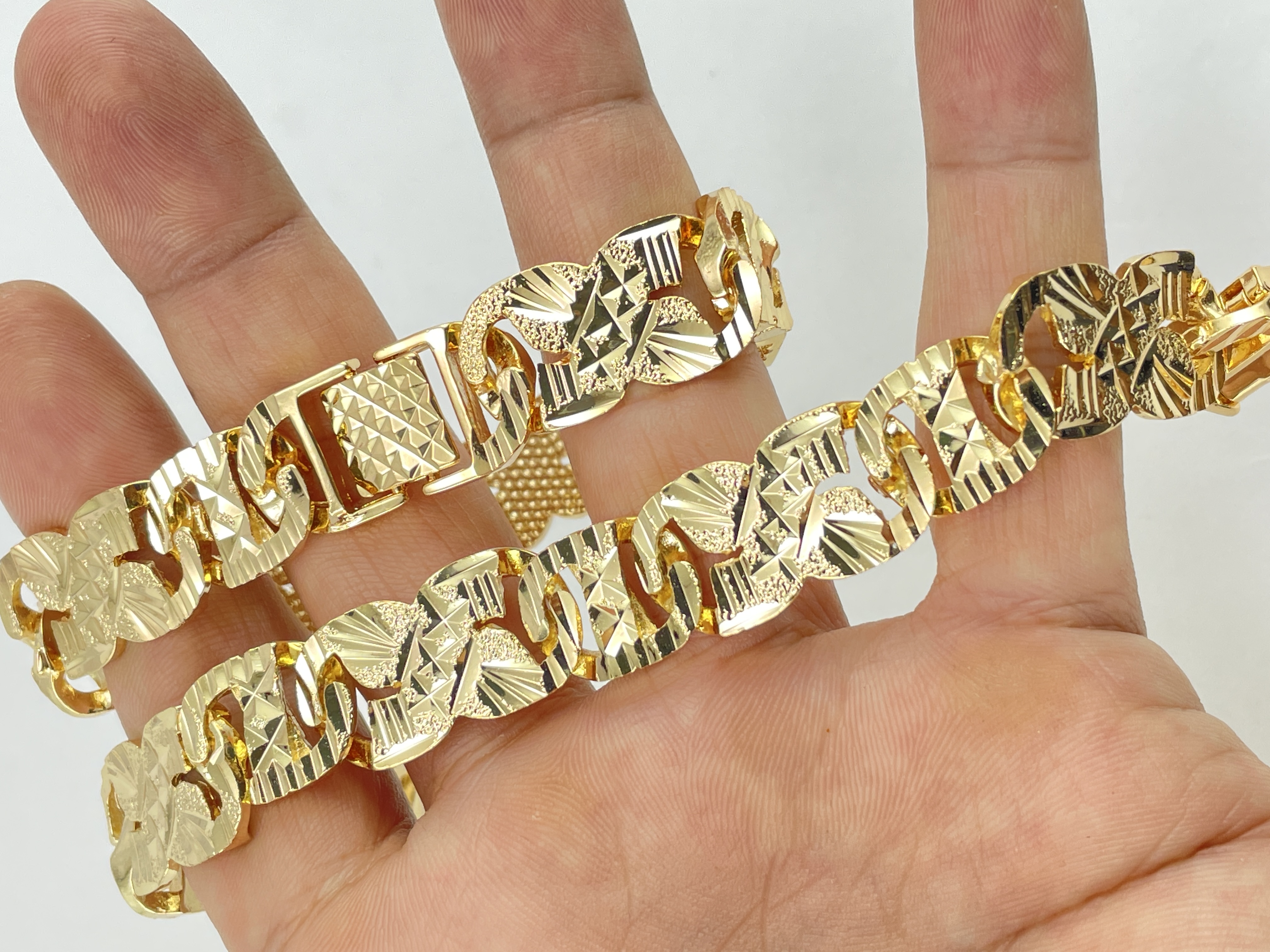 Lắc tay nam nữ mạ vàng 18k cao cấp - lt035l70vn