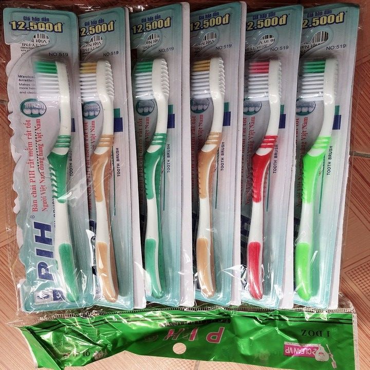 Bàn chải dánh răng vỉ 12 chiếc