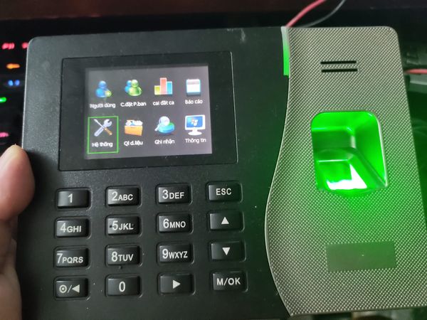Máy chấm công vân tay Kobio k20