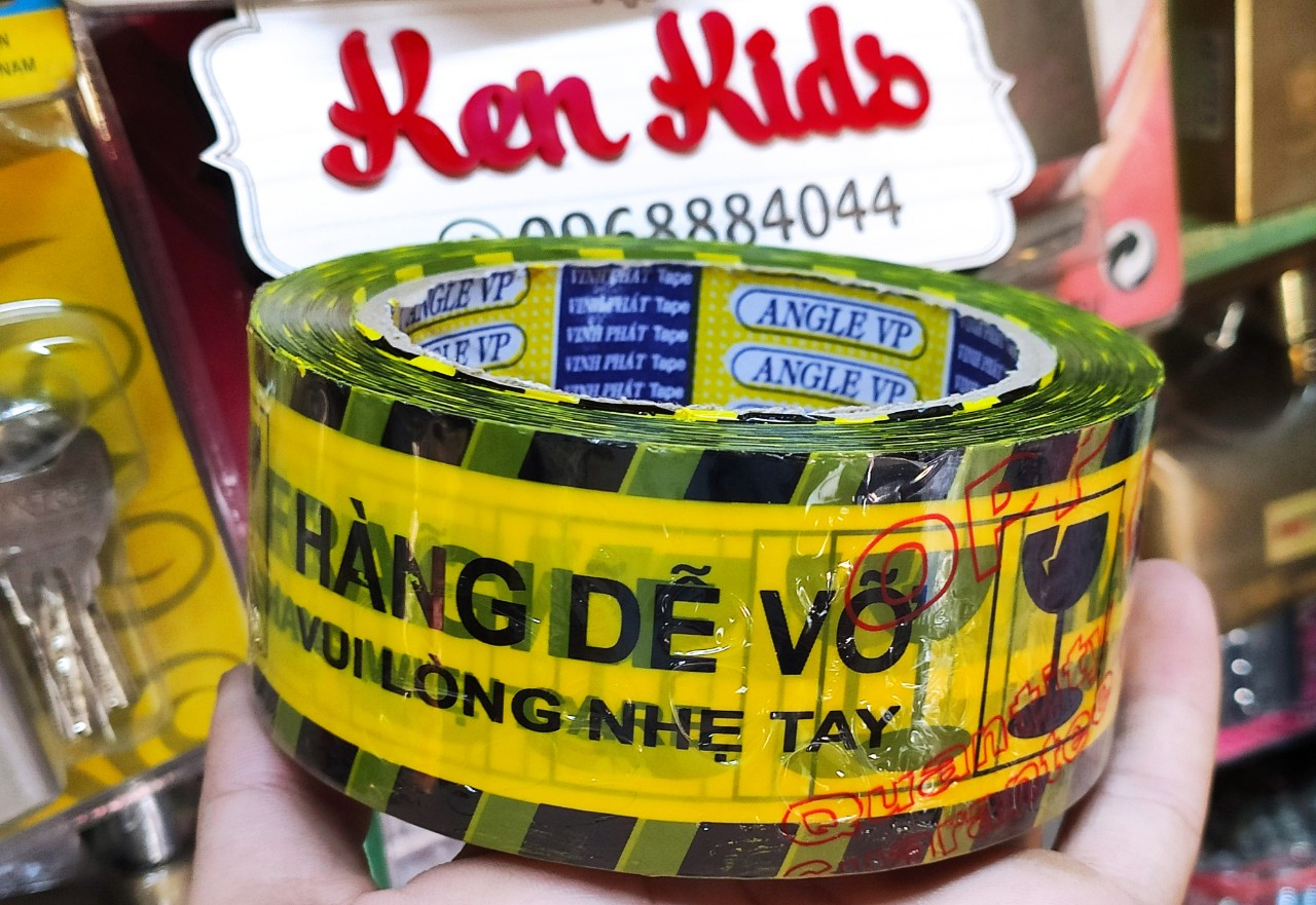 Băng keo 5F in chữ hàng dễ vỡ 1 cuộn 100 yard