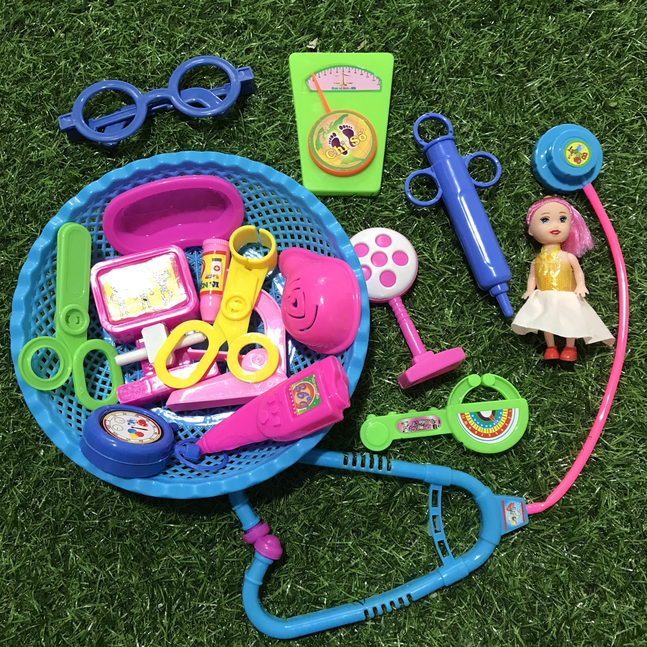 Bộ đồ chơi Bác sĩ 16 chi tiết - Bé nhập vai làm bác sĩ - đồ chơi Smart Baby