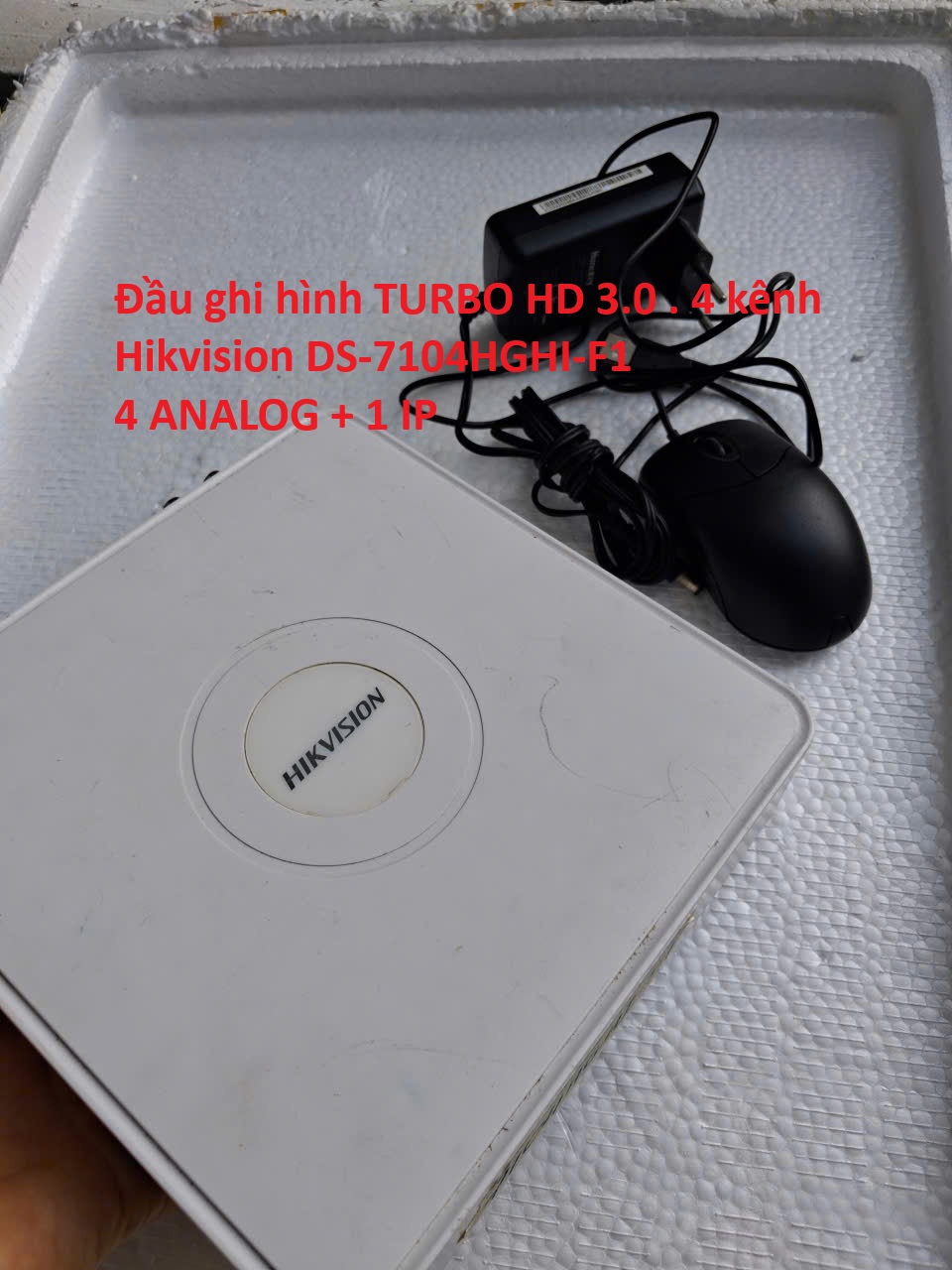 Đầu ghi hình TURBO HD 3.0 4 kênh Hikvision DS-7104HGHI-F1,