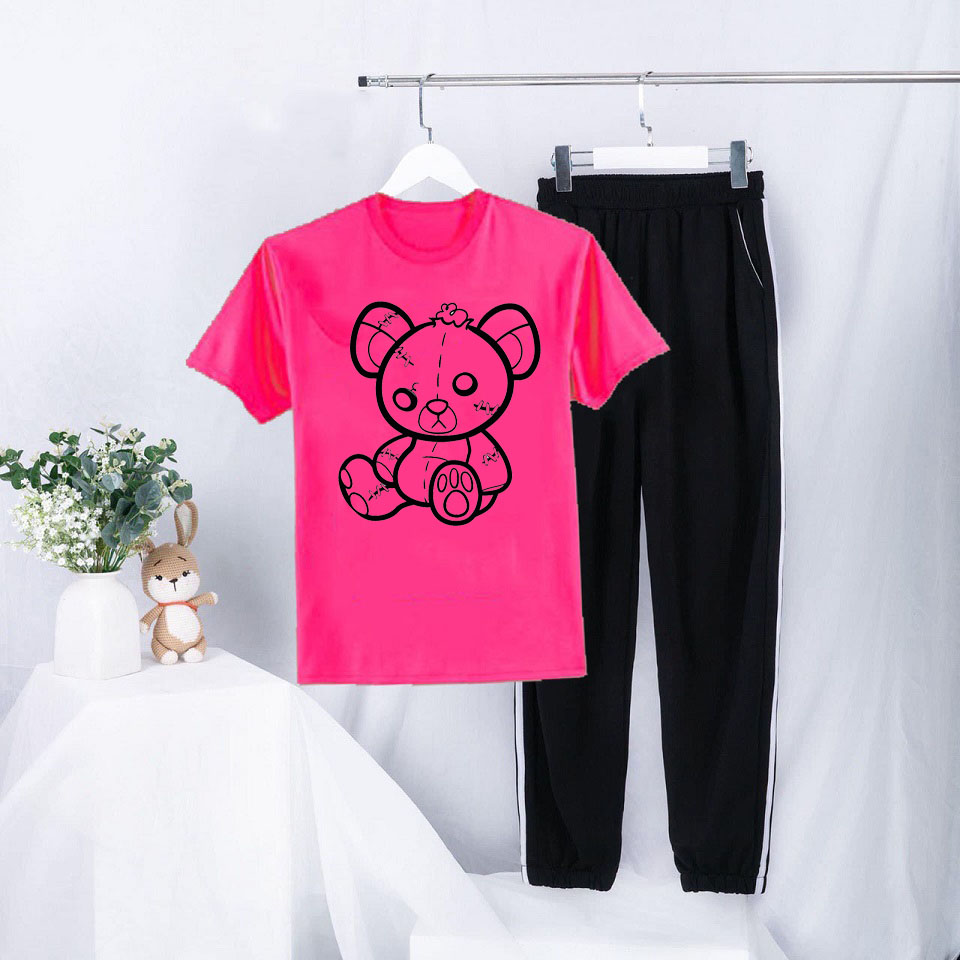 Sét Bộ Đồ Quần Áo Nữ Mùa Hè Mặc Đi Chơi Dạo Phố Cá Tính, Áo Thun Phông Cotton Organic Ngắn Tay Cổ Tròn Mát Mịn In Gấu Băng Bó Dễ Thương Mix Quần Thun Bo Gấu