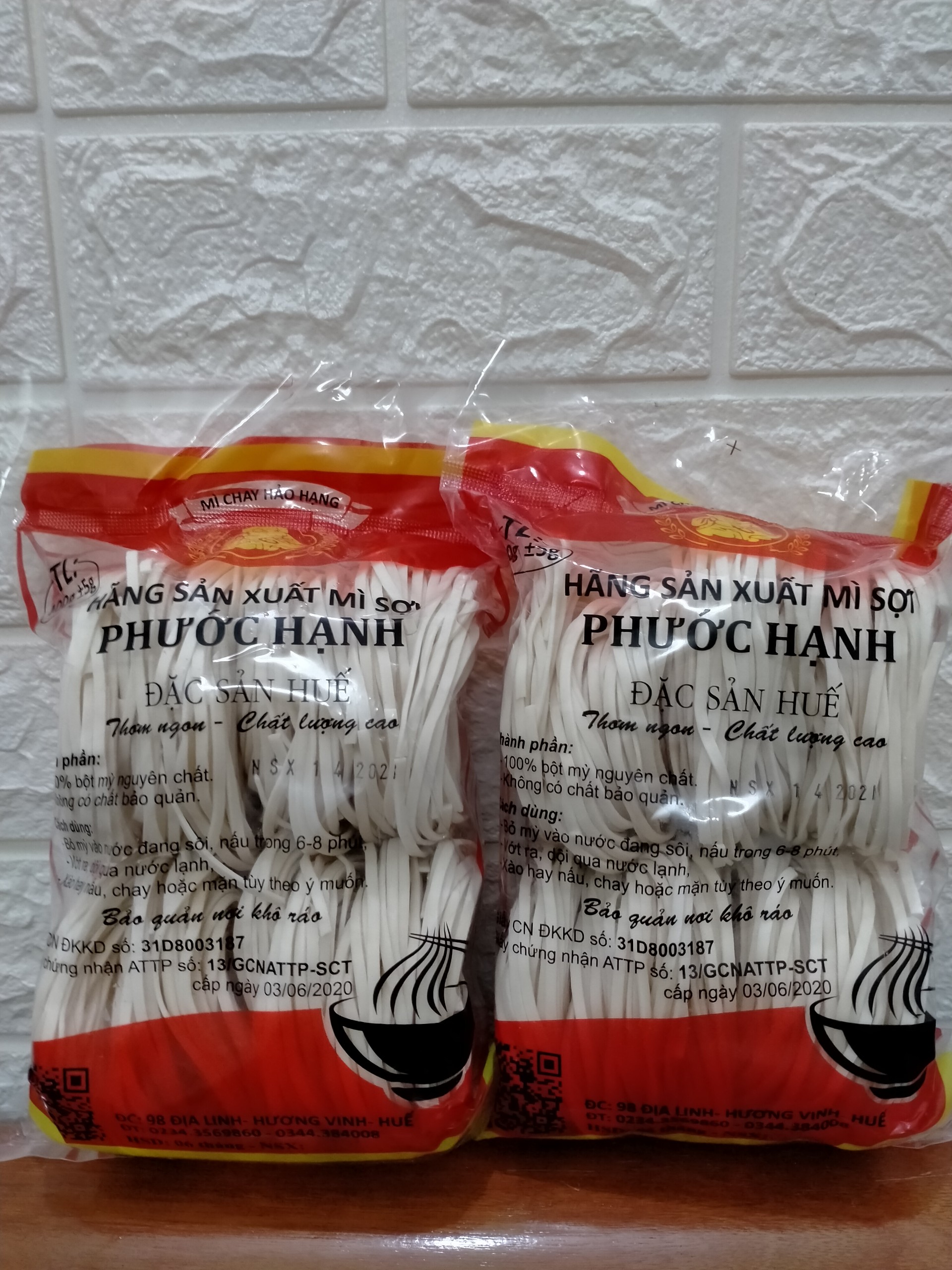 0,8 kg  Mì vắt ( bánh canh khô ) Huế  ( 2 gói x 400g )