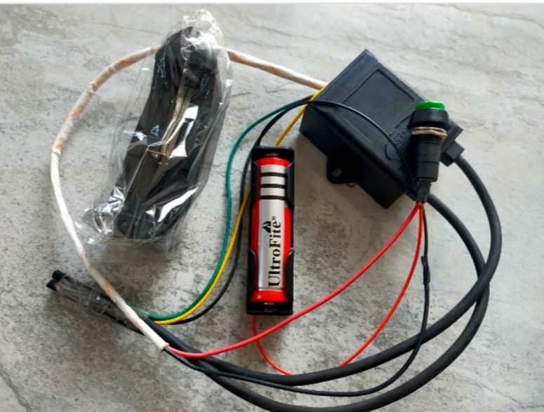 combo ic đánh lửa bếp gas âm 12kv  gồm cục mavit+ pin +hộp pin và công tắc