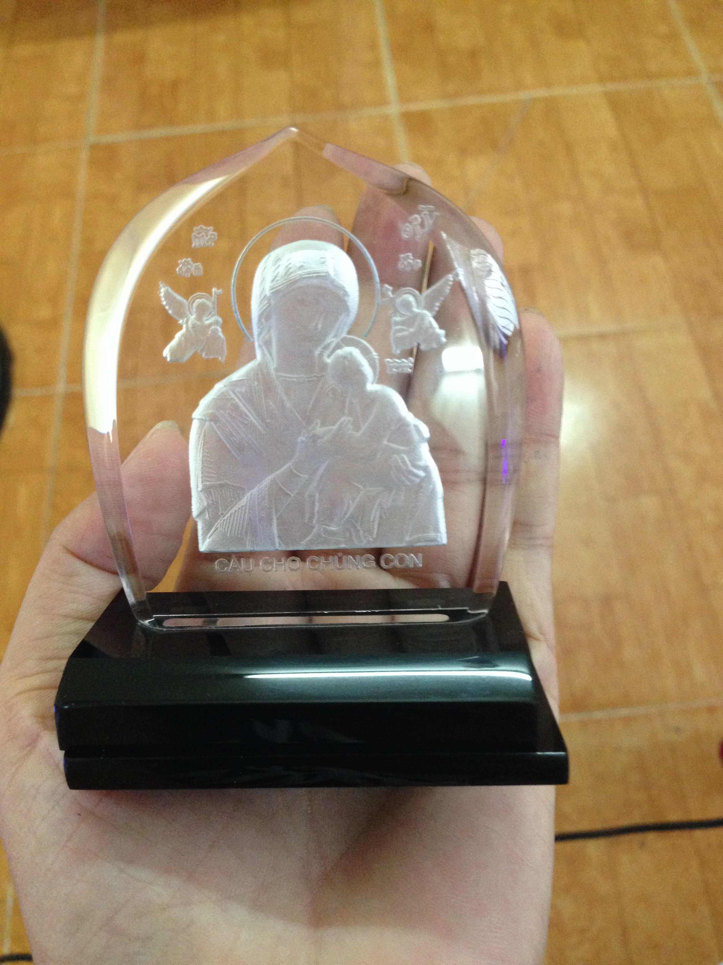 tranh điện -  Mẹ Hằng Cứu Giúp để xe 4 hoặc 7 chỗ 12V - 6x8cm