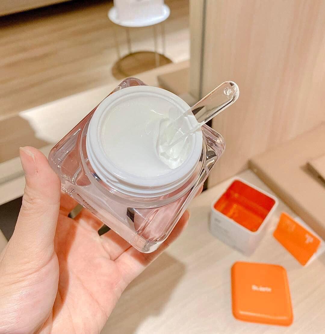 Kem dưỡng trắng da V7 TONING LIGHT DR. JART Hàn Quốc hũ 50ml dưỡng trắng bật tông