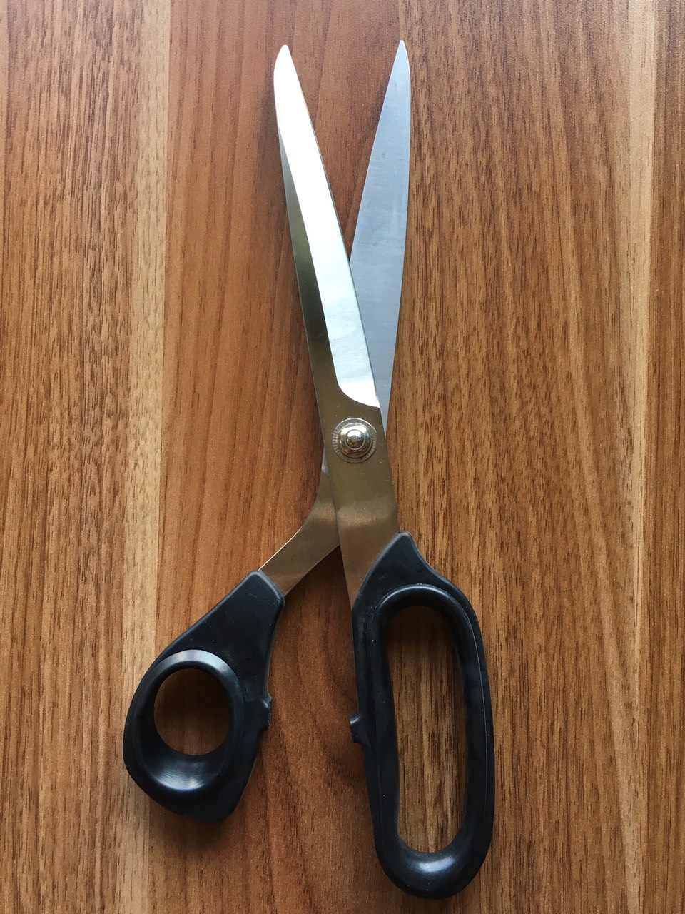 Kéo cắt vải cao cấp hãng Pin chất lượng xuất nhật cắt được nhiều lớp vải, kéo sử dụng thép không rỉ cho độ bền cao