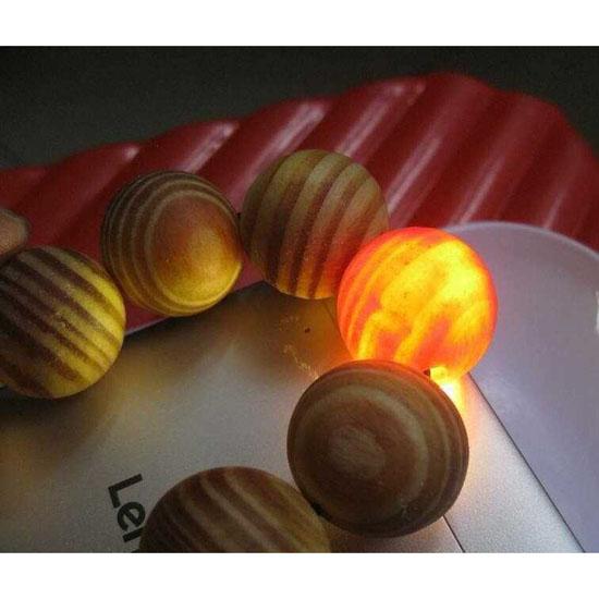 Vòng đeo tay phong thủy gỗ Huyết Rồng hạt 18 li (CB-Shop)