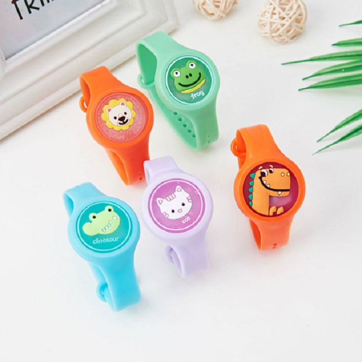 Đồng hồ cho bé _ đồng hồ thời trang cho bé có đèn phát sáng