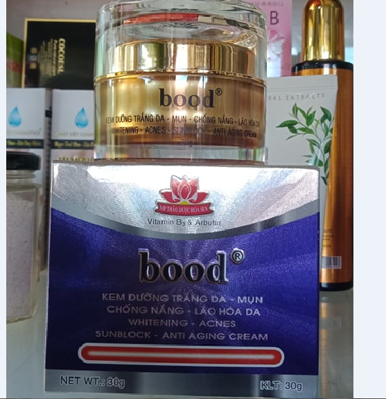 KEM BOOD TRẮNG DA, NGỪA MỤN, CHỐNG NẮNG VÀ GIẢM LÃO HÓA DA 4 IN 1 30G